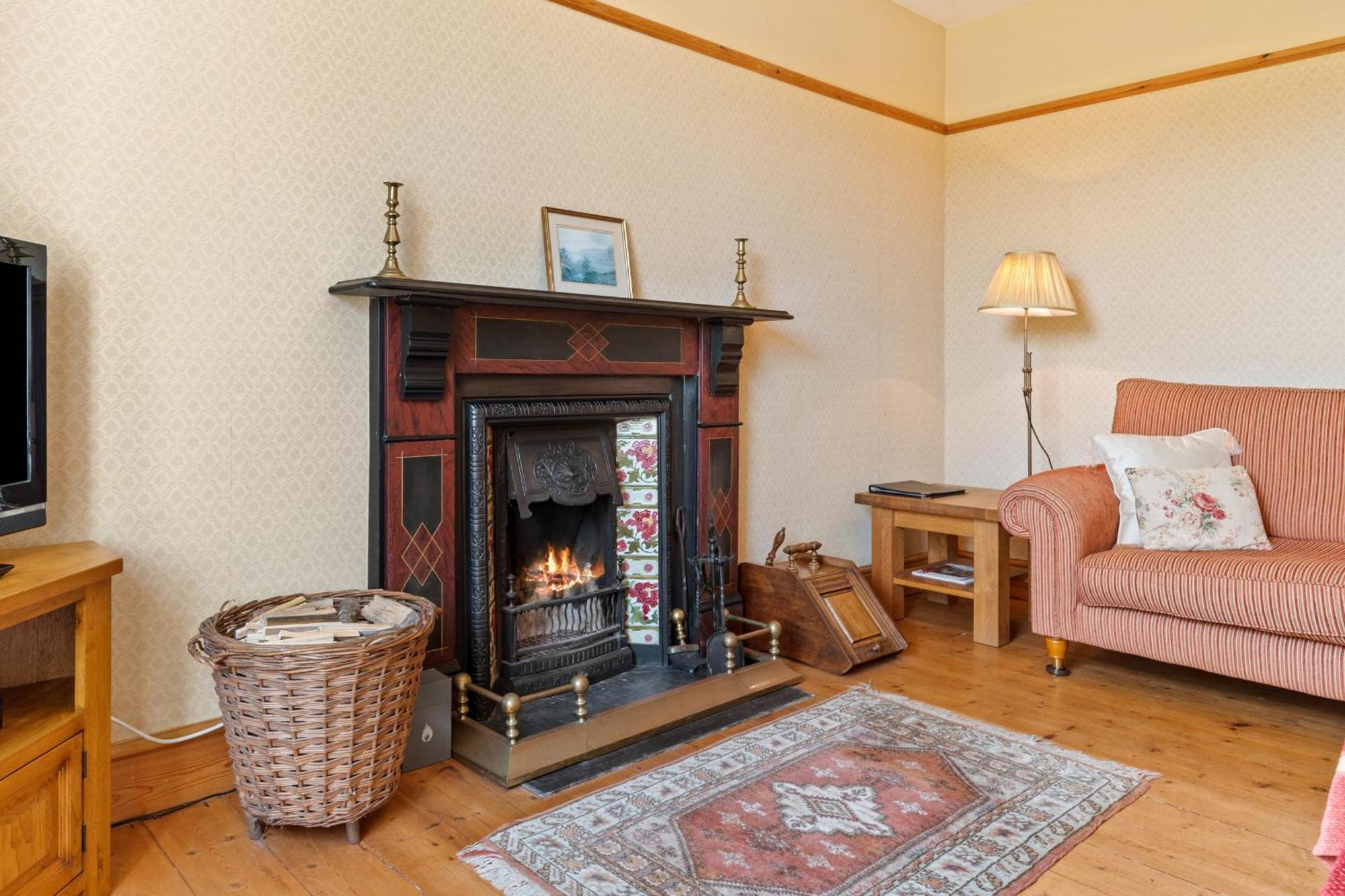 Pendre Farmhouse Villa Llandysul Exterior photo